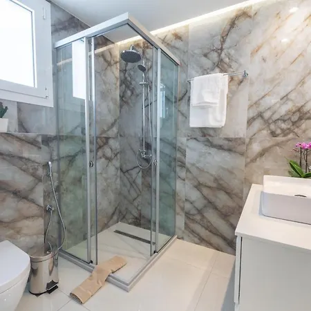 Apartment Elesya Luxury