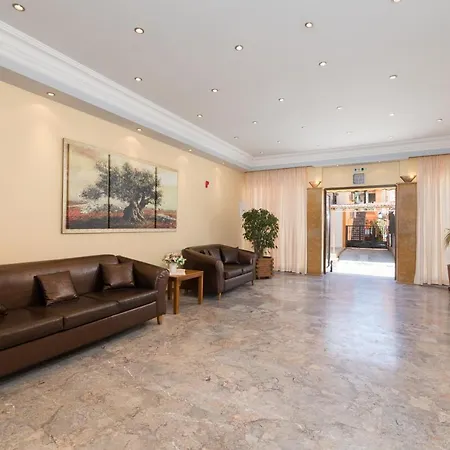 Hotel Lefkimi