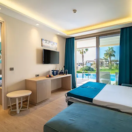 Almyros Hotel 5*