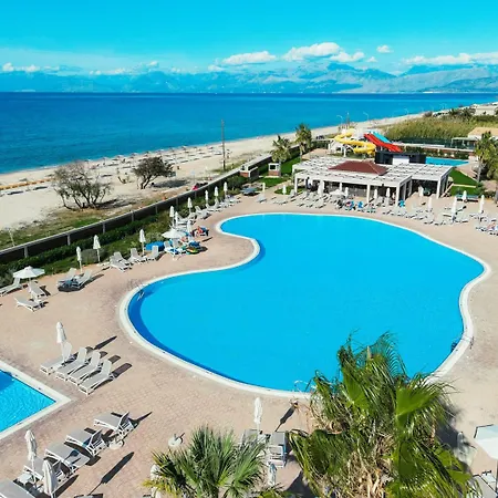 Almyros Almiros strand