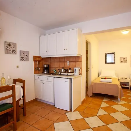 Angelo Apartment