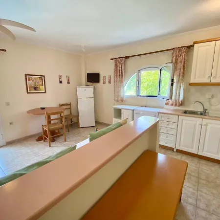 Rosalia & With Pool By Hotelius Aparthotel Corfu (city)
