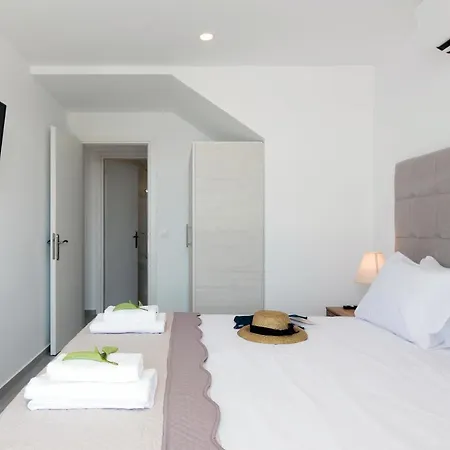 White Swan With Private Pool And Jacuzzi Villa Kommeno (Corfu)