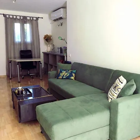 Alice Apartment *