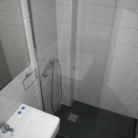 Hotel Tina 2*