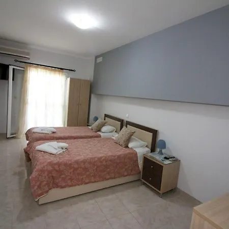 Aparthotel Santa Barbara Lakis