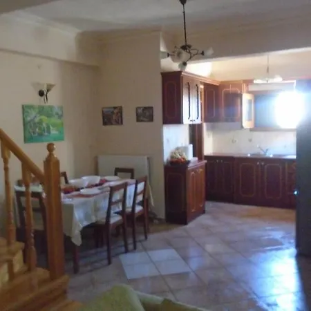 Eleni's House In Villa *