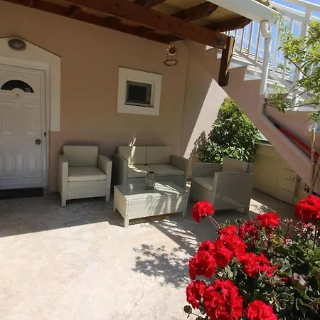 Aparthotel Santa Barbara Lakis