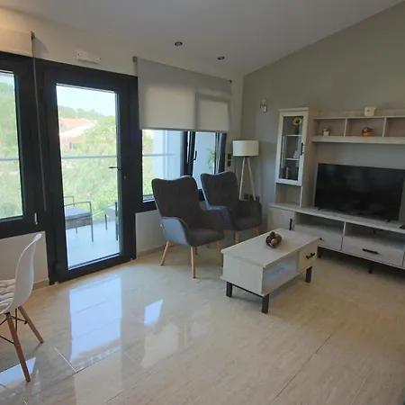 Santa Barbara Lakis 3*