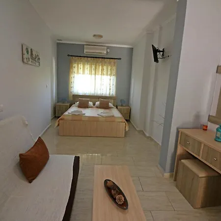 Santa Barbara Lakis 3*