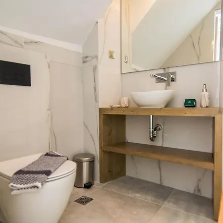 Apartment Curcumelli Luxury - πορτονι 2 *