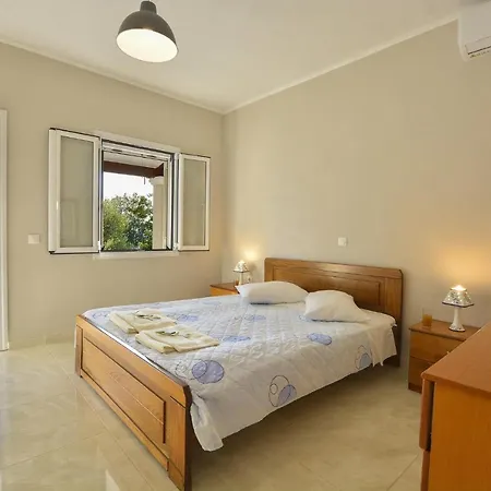 Holiday home Deja Blue Beach House *