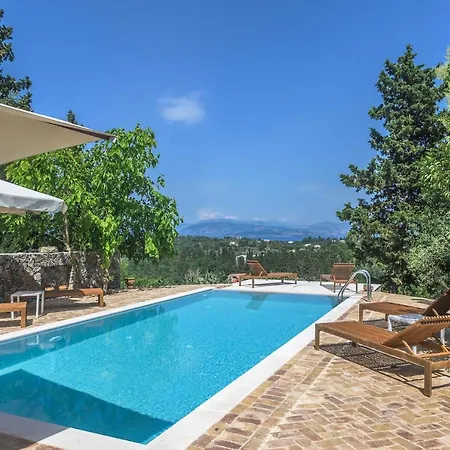 Villa Fioraki