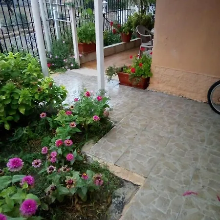 Holiday home Angela, Traditional In The Village Agios Ioannis Peristeron (Corfu)