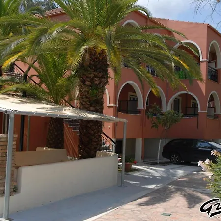 Blue Garden Aparthotel 3*