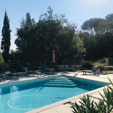 Coco , Un Lieu Convivial Ou Se Ressourcer. Villa Kalafationes