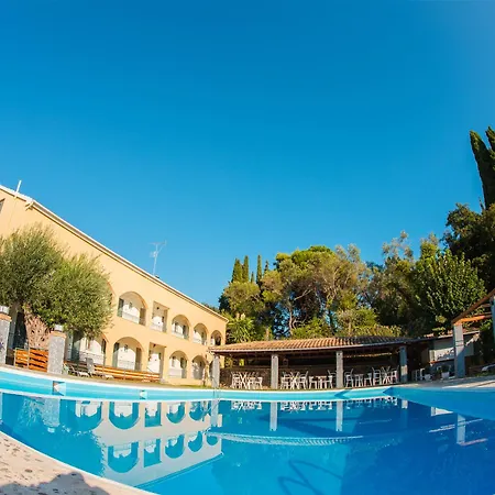 Aparthotel Karmar Dassia (Corfu)