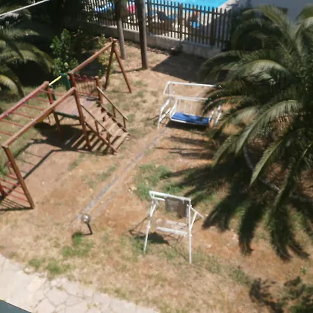 Feakion Hotel