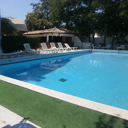 Hotel Feakion 2*