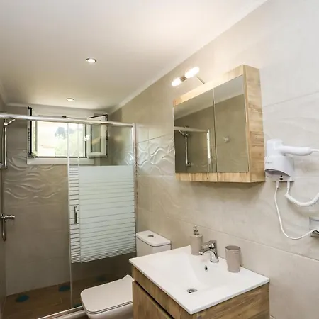 Apartment Iris Near Corfu Town Kontokali
