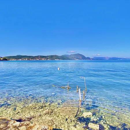 Seafront Ourania * Mesongi