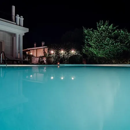 Noulia Villa