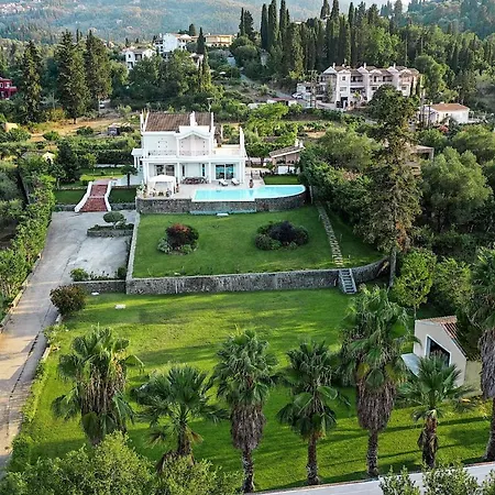 Noulia Villa *