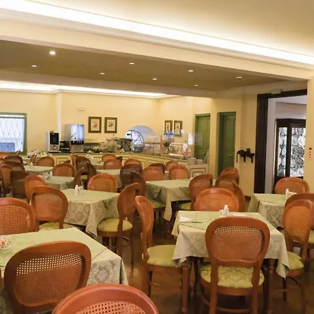 Cavalieri Hotel Corfu (city)
