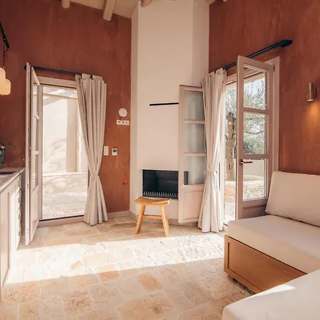 Eclectic And Secluded Estate, Aegis Villa