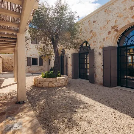 Villa Eclectic And Secluded Estate, Aegis *