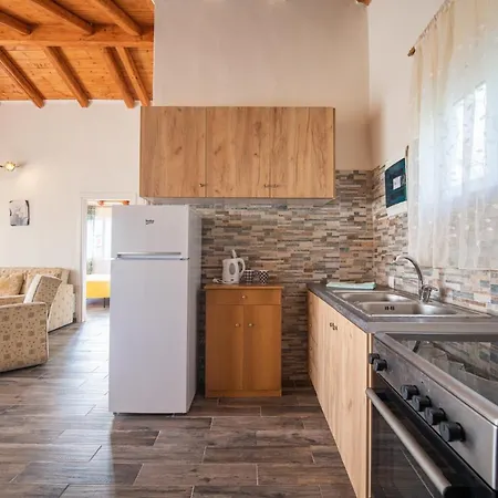 Stelios Stone House Sinarades Kouramades
