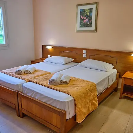 Beachside Acharavi Corfu Apartment *