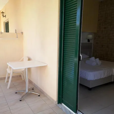 Irini-studio 8 Apartment *