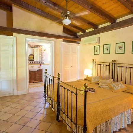 Villa V&v Almiros Beach