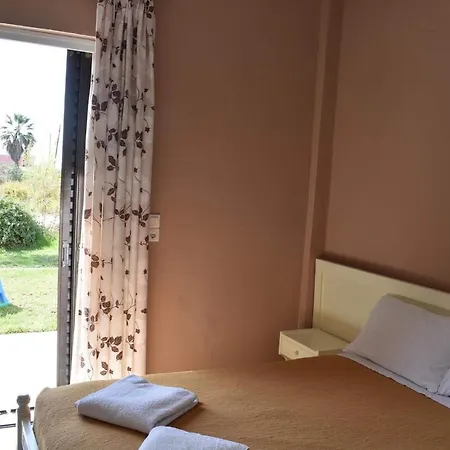 Aparthotel Family Studios