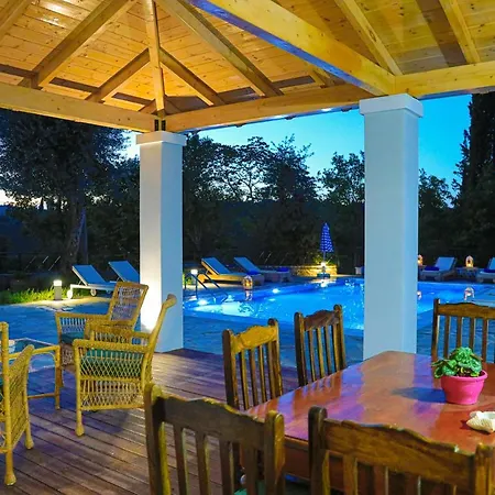 Achilleion Forest Villa Kynopiastai