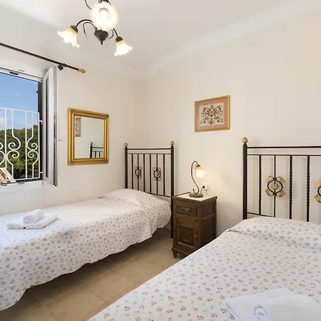 Holiday home Agallis Corfu *