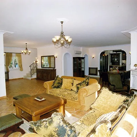 Kamelia Villa