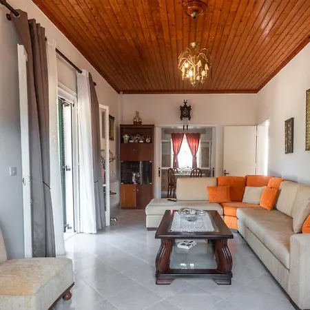 Holiday home Ilia's *