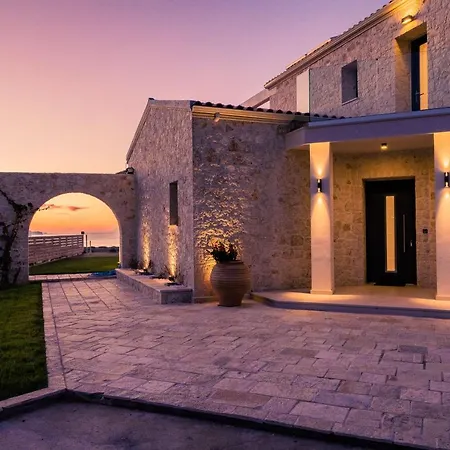 Villa Luxury Ebellina By Posarellivillas *