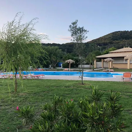 Mythos Apts Rentit Aparthotel