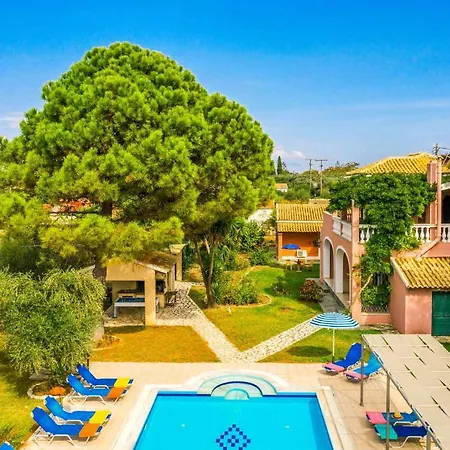 Guest house Finikas Almiros Beach