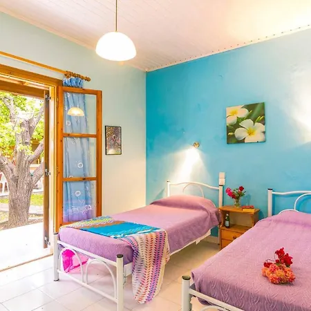 Guest house Finikas
