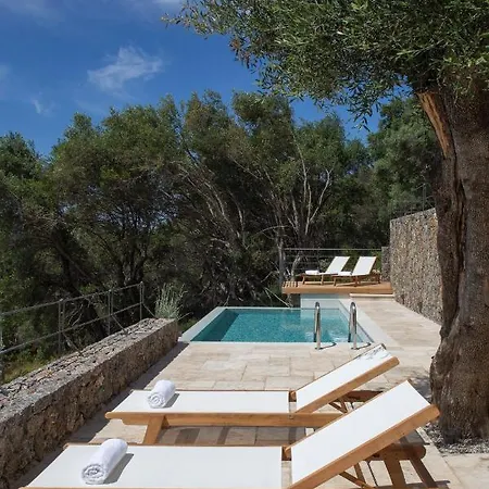 Greenstone Villa *