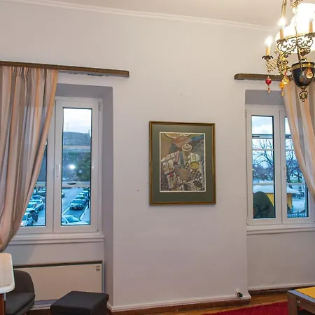 Liston Anastasia Apartment