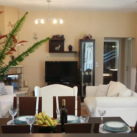 Holiday home Irini's