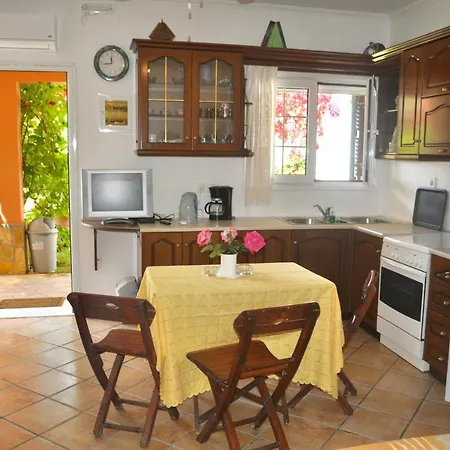 Takis On A With Private Garden And Sea View Apartment *