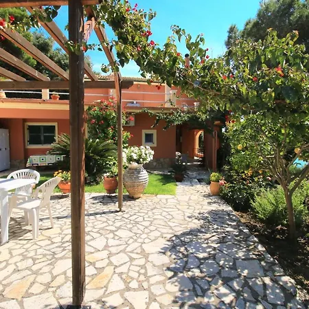 Takis On A With Private Garden And Sea View Pelekas