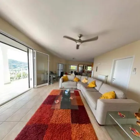 Rose Holiday home