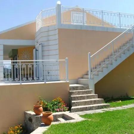 Rose Holiday home